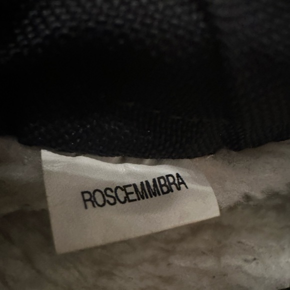 Burberry Kids Nova Check boots - Picture 7 of 11